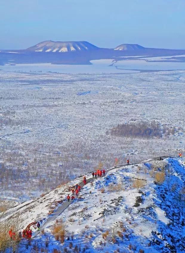 外交部发言人就黑龙江相关评论文章发表看法